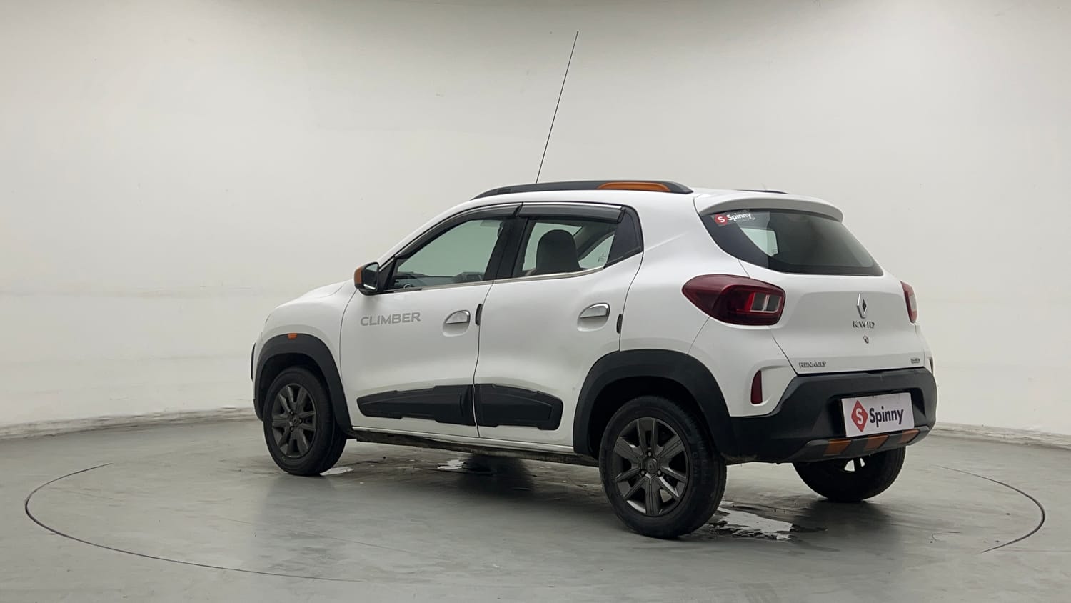 Used 2020 Renault Kwid CLIMBER 1.0 AMT Opt Petrol Automatic exterior LEFT REAR CORNER VIEW