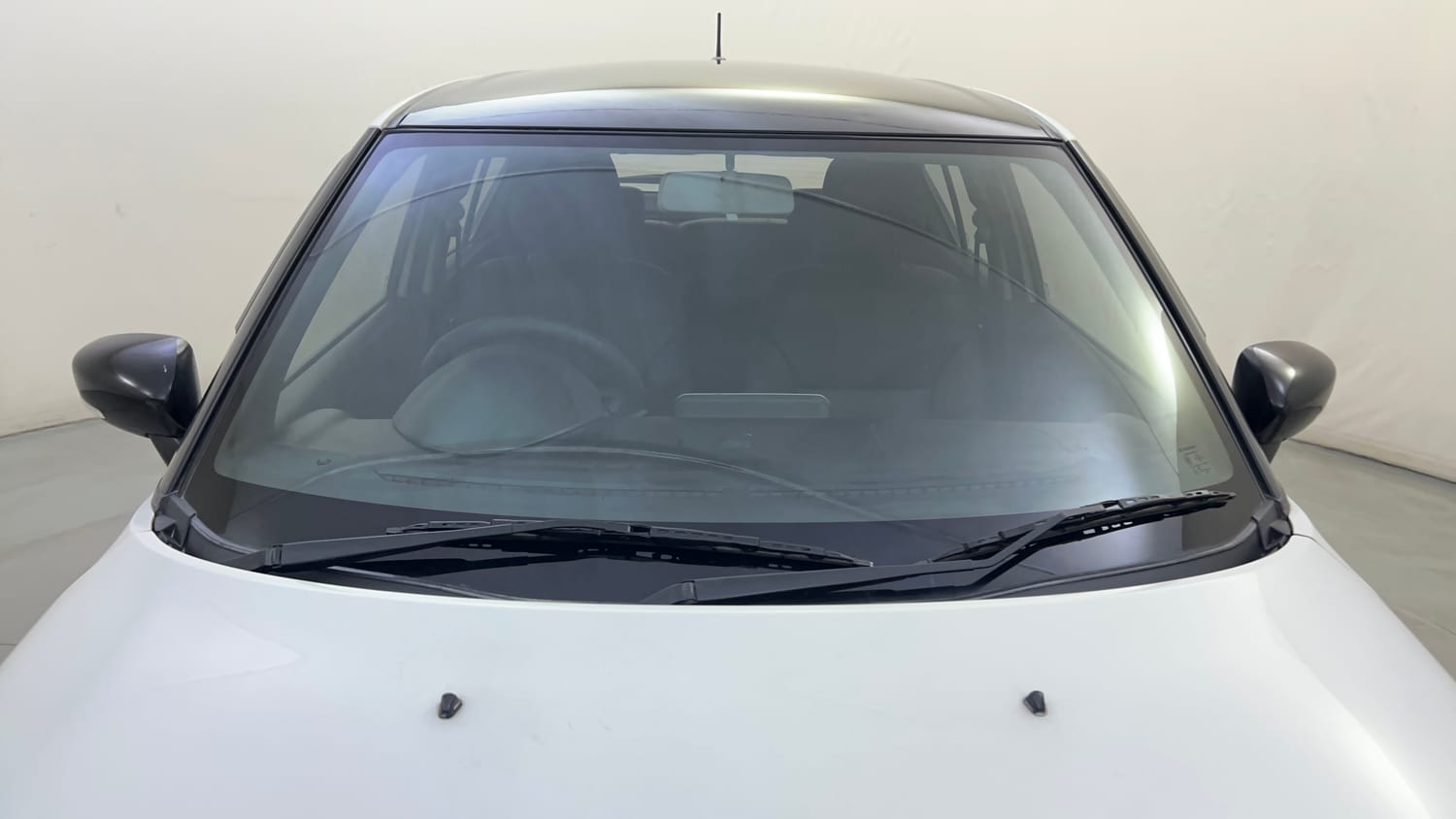 Used 2018 Maruti Suzuki Ignis Alpha 1.2 AMT Petrol Automatic exterior FRONT WINDSHIELD VIEW