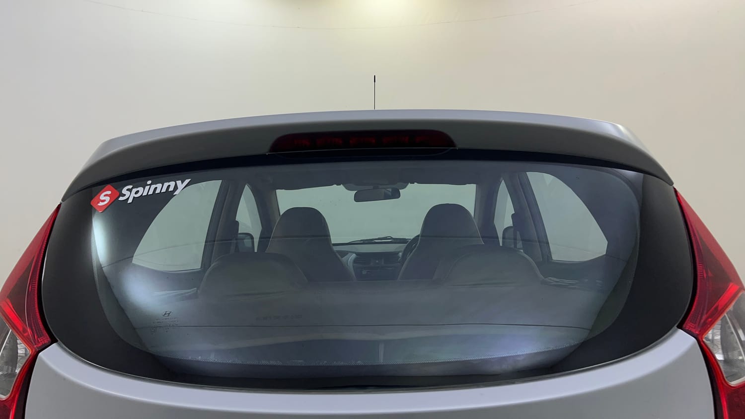 Used 2016 Hyundai Eon Era + Petrol Manual exterior BACK WINDSHIELD VIEW