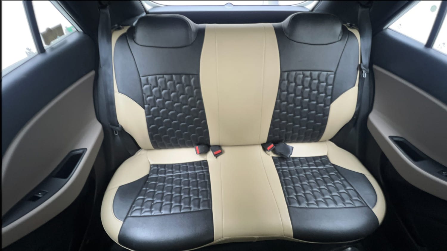 Used 2018 Hyundai Elite i20 Magna Executive 1.2 Petrol Manual interior REAR SEAT CONDITION VIEW