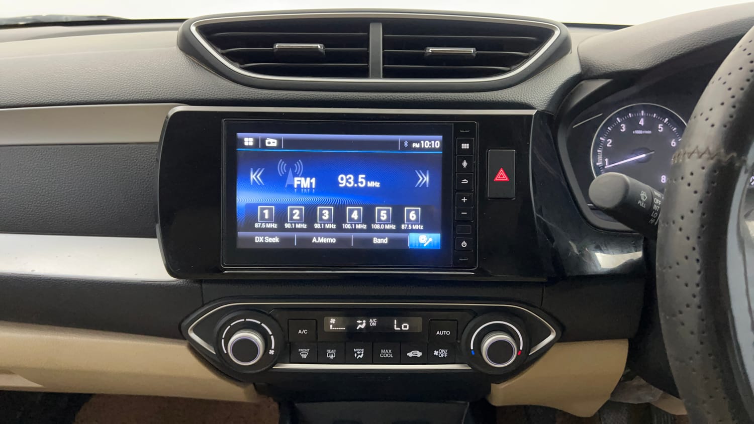 Used 2024 Honda Amaze 1.2 VX i-VTEC CNG (Outside Fitted) Cng Manual interior MUSIC SYSTEM & AC CONTROL VIEW