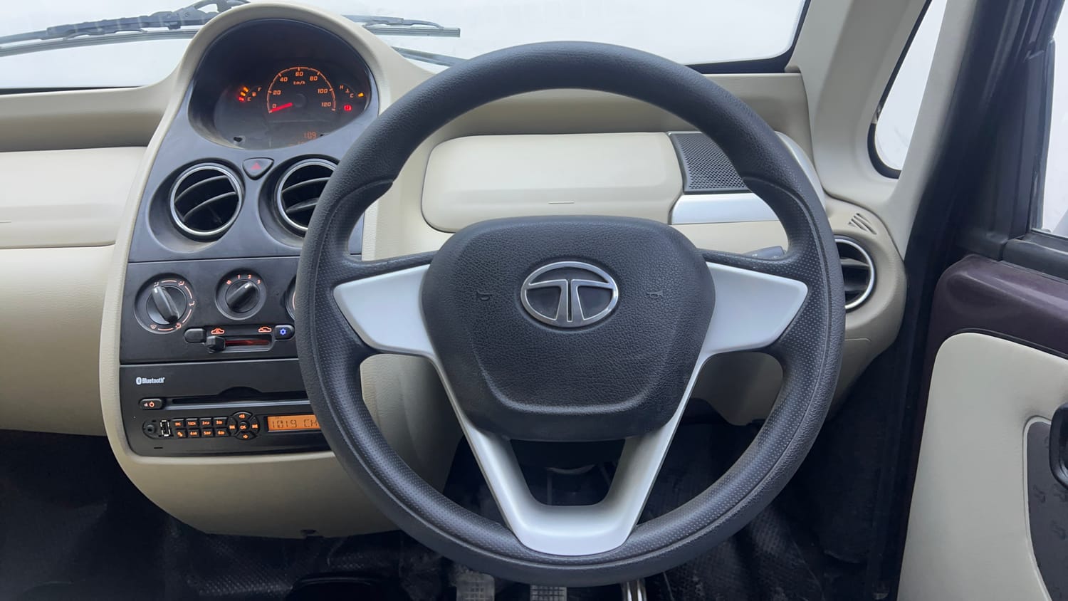 Used 2016 Tata Nano GenX XT Petrol Manual interior STEERING VIEW