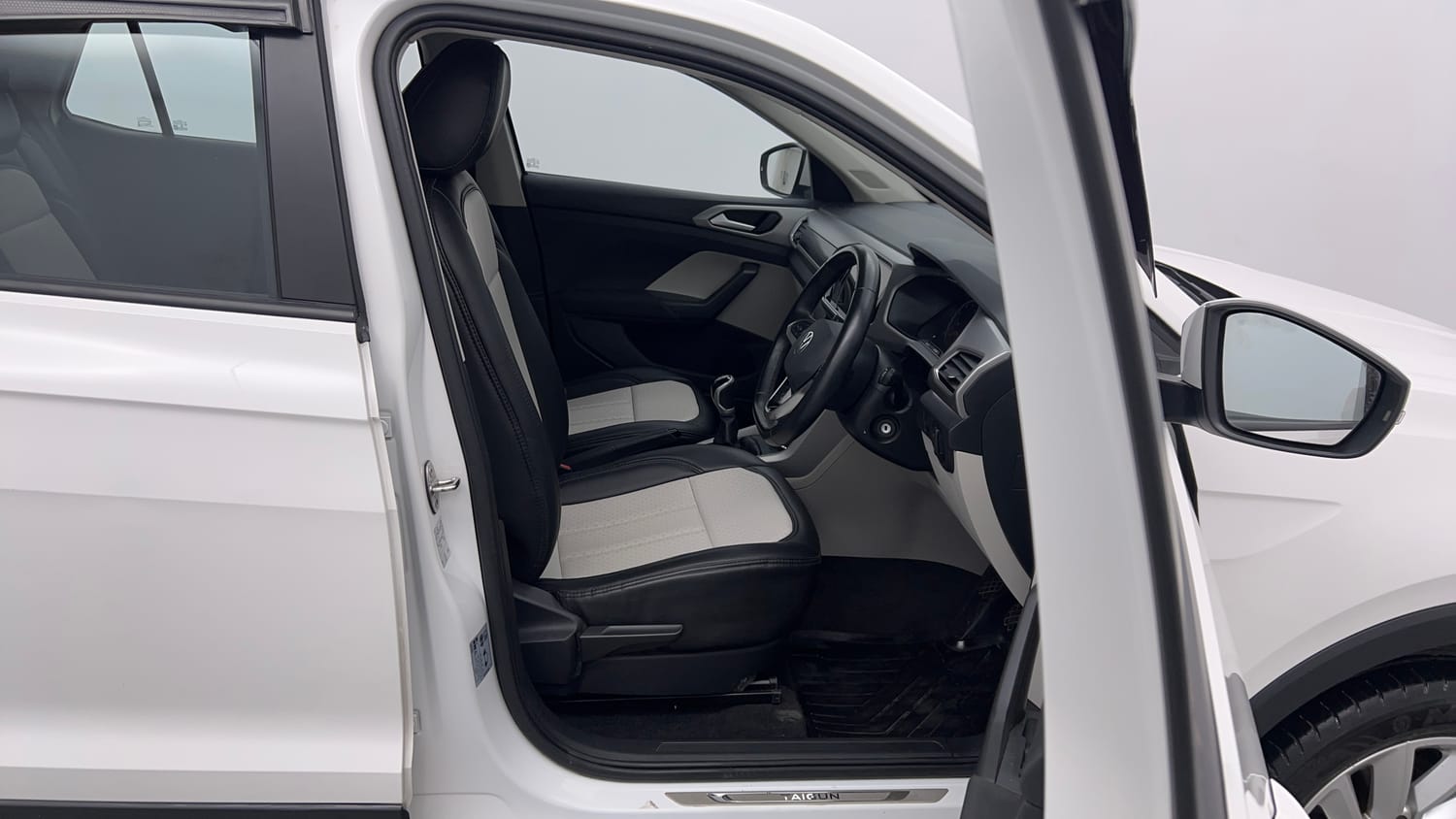 Used 2024 Volkswagen Taigun Highline 1.0 TSI MT Petrol Manual interior RIGHT SIDE FRONT DOOR CABIN VIEW