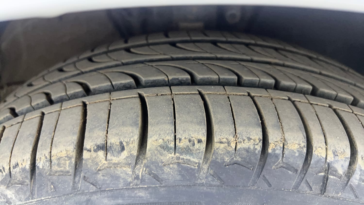 Used 2019 Skoda Rapid Active 1.6 MPI Petrol Manual tyres RIGHT FRONT TYRE TREAD VIEW