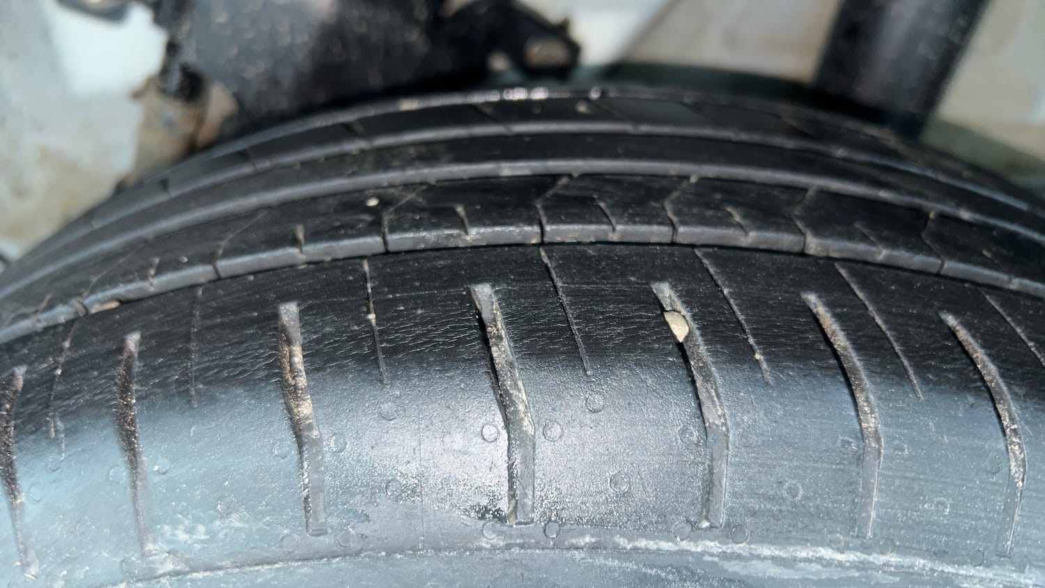 Used 2022 Hyundai Venue SX 1.2 Petrol Petrol Manual tyres LEFT REAR TYRE TREAD VIEW