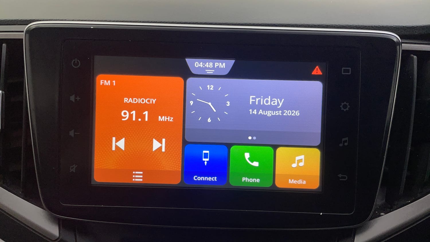 Used 2020 Maruti Suzuki Baleno Zeta Petrol Manual top_features Integrated (in-dash) music system