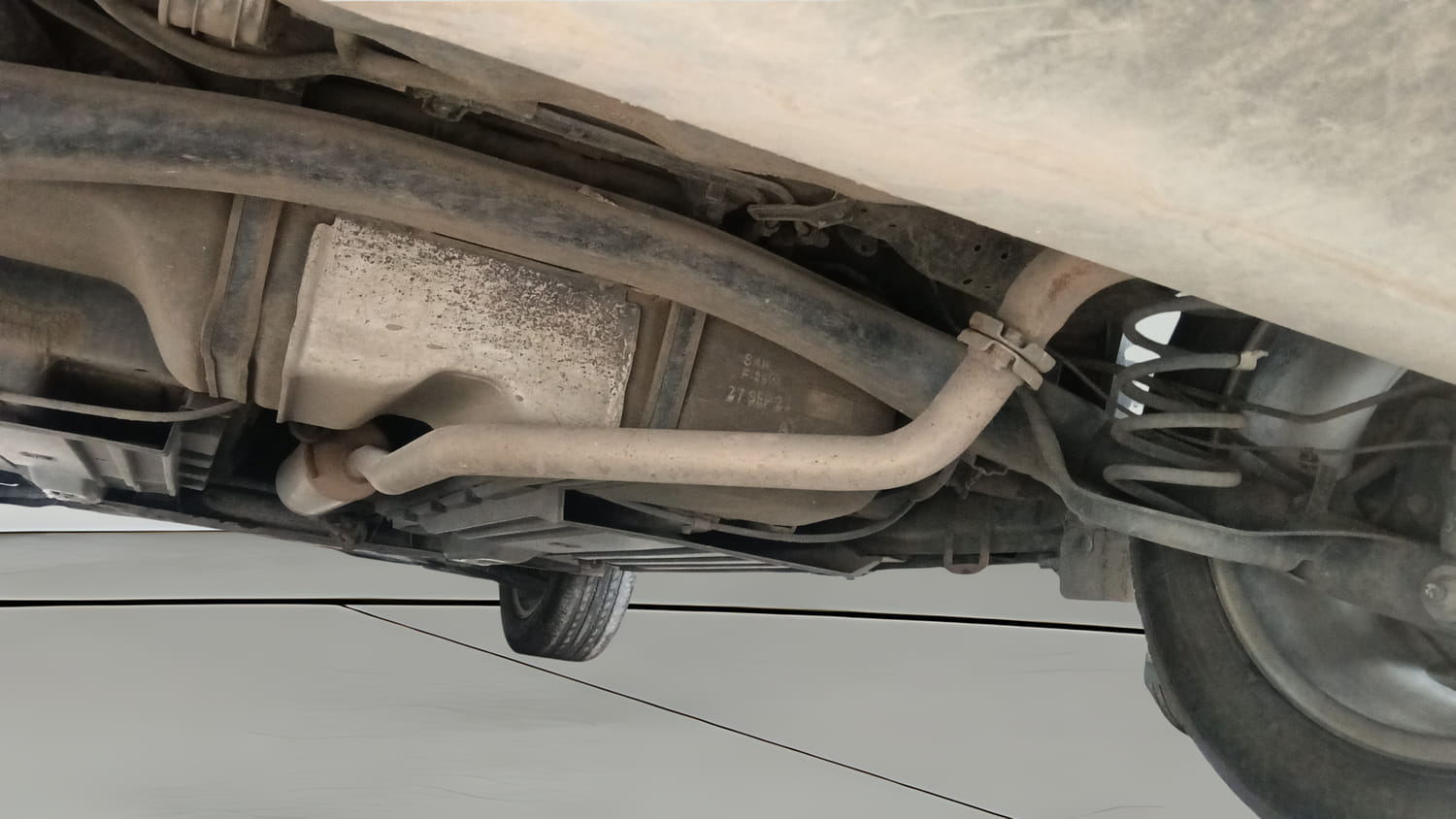 Used 2022 Maruti Suzuki Brezza ZXi Plus Petrol Manual extra REAR RIGHT UNDERBODY VIEW