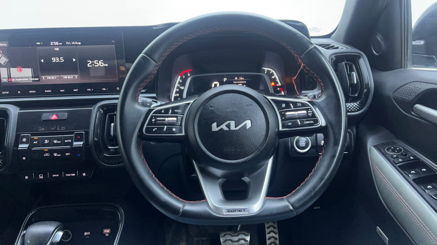 Used 2022 Kia Sonet Anniversary Edition 1.0 DCT Petrol Automatic interior STEERING VIEW