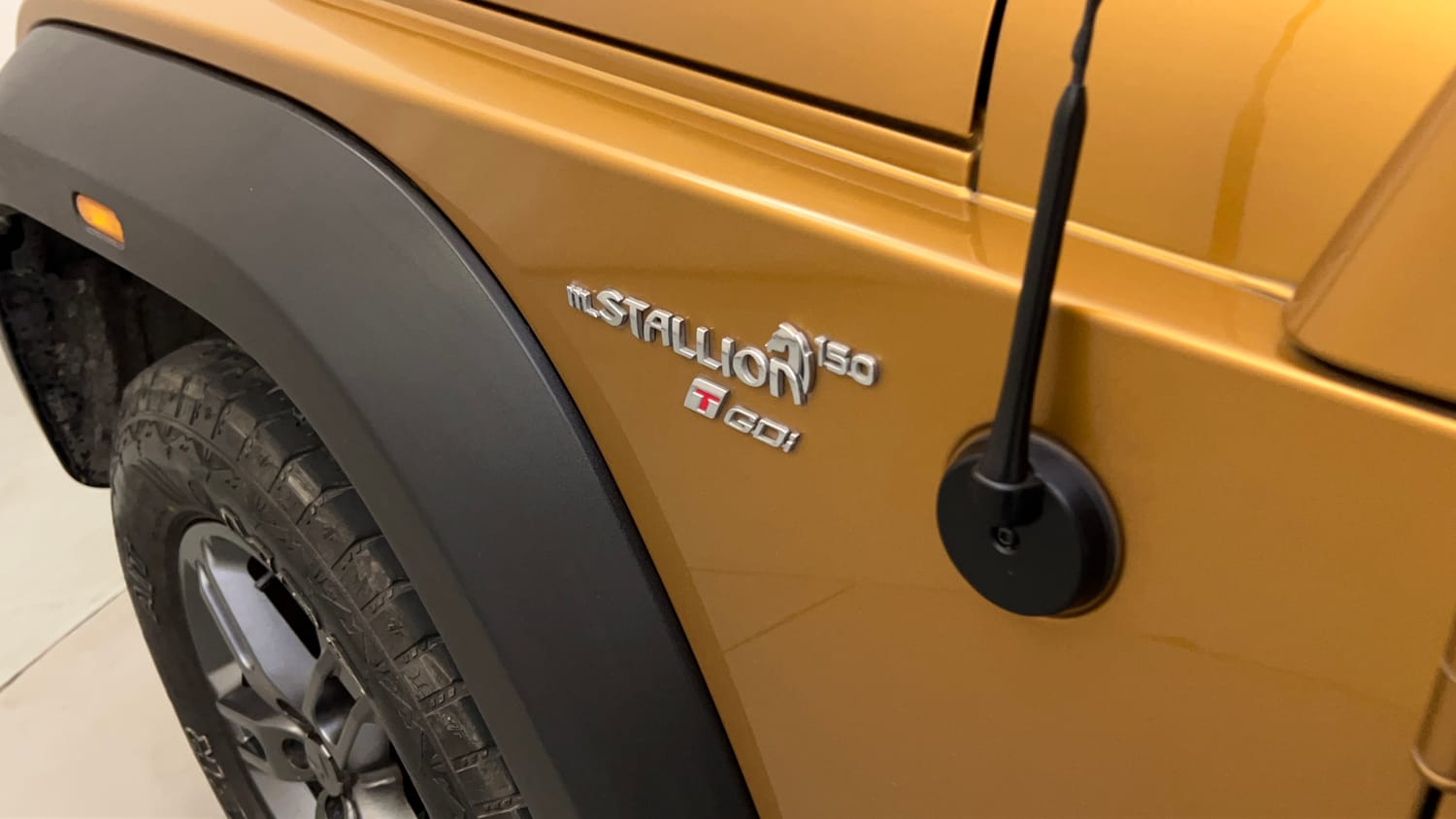 Used 2023 Mahindra Thar LX Hard Top Petrol AT RWD Petrol Automatic dents MINOR SCRATCH