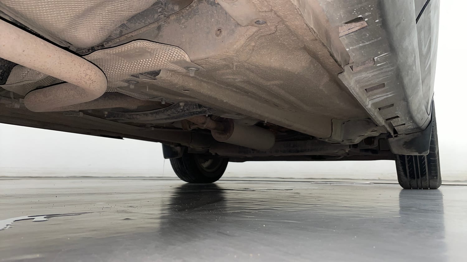 Used 2018 Ford EcoSport Titanium 1.5L Ti-VCT Petrol Manual extra REAR RIGHT UNDERBODY VIEW