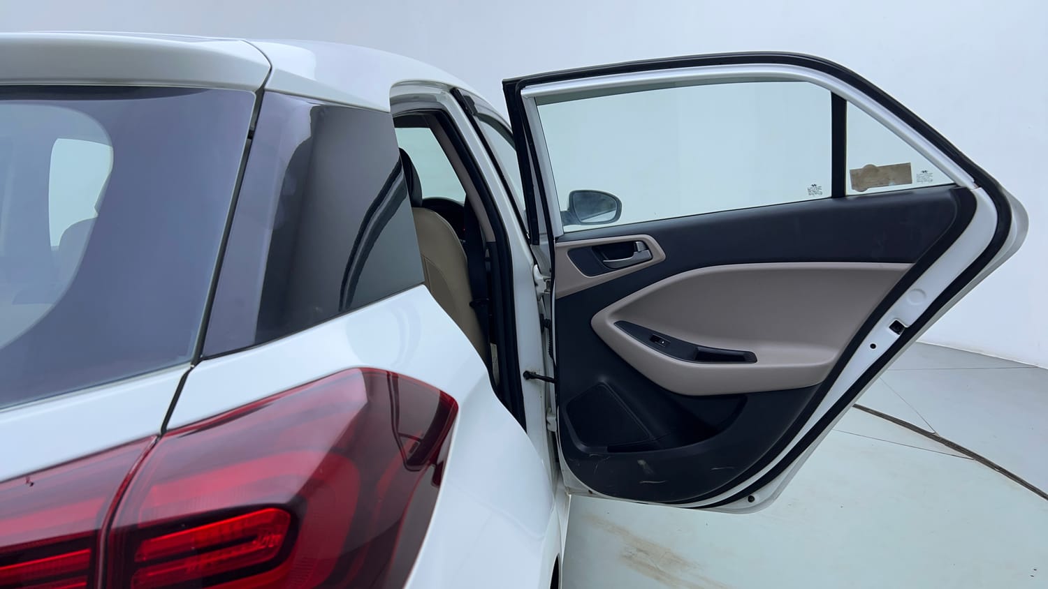 Used 2018 Hyundai Elite i20 Magna Executive 1.2 Petrol Manual interior RIGHT REAR DOOR OPEN VIEW