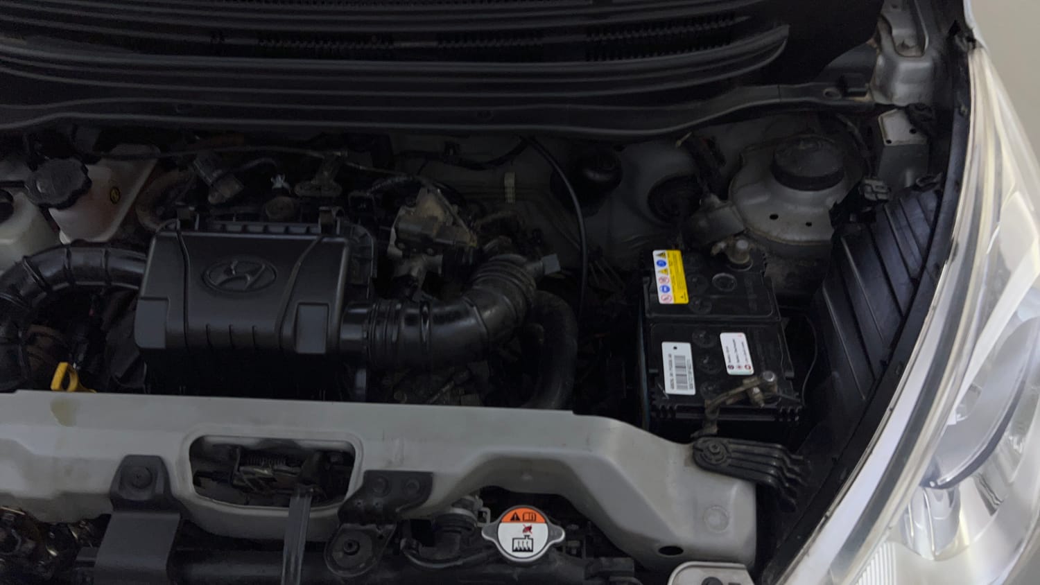 Used 2016 Hyundai Eon Era + Petrol Manual engine ENGINE LEFT SIDE VIEW