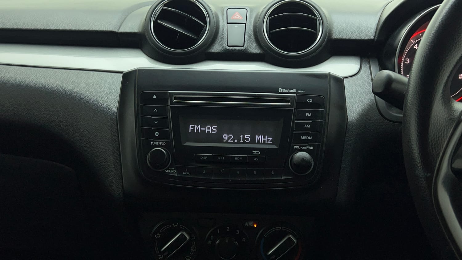 Used 2019 Maruti Suzuki Swift VXi AMT Petrol Automatic top_features Integrated (in-dash) music system