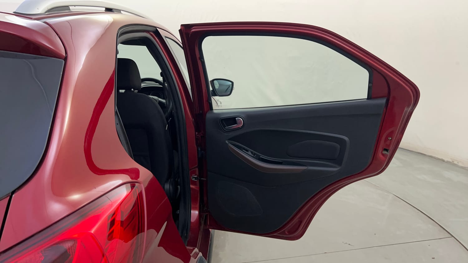 Used 2019 Ford Freestyle Titanium Plus 1.2 Ti-VCT Petrol Manual interior RIGHT REAR DOOR OPEN VIEW