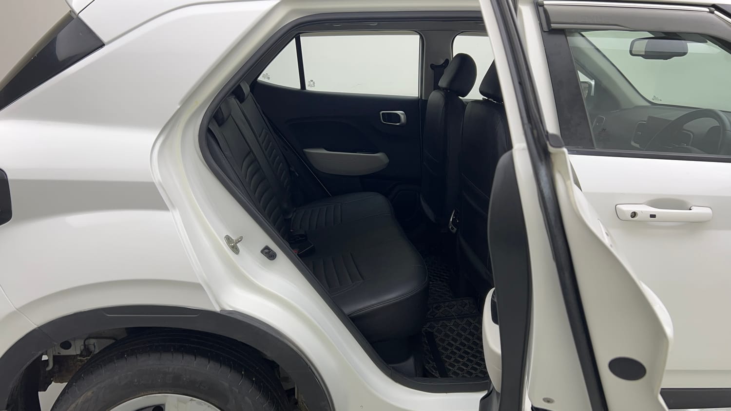 Used 2022 Hyundai Venue SX 1.2 Petrol Petrol Manual interior RIGHT SIDE REAR DOOR CABIN VIEW
