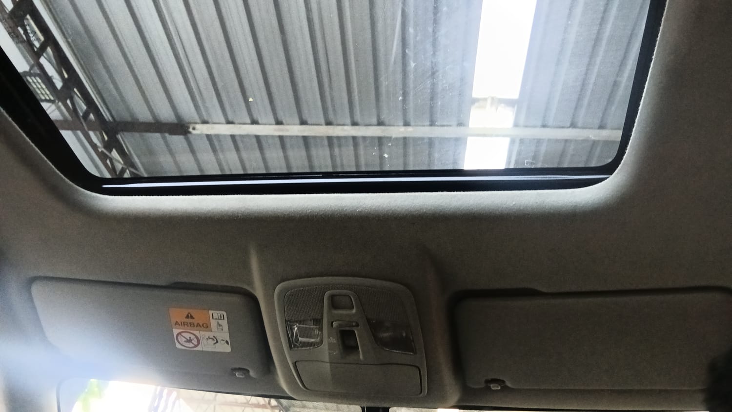 Used 2022 Maruti Suzuki Brezza ZXi Plus Petrol Manual top_features Sunroof