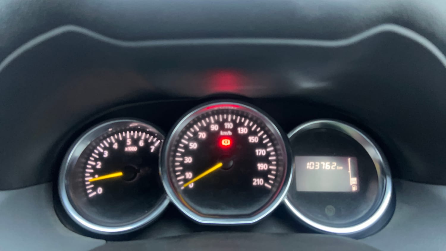 Used 2017 Renault Duster 85 PS RXS 4X2 MT Diesel Diesel Manual interior CLUSTERMETER VIEW