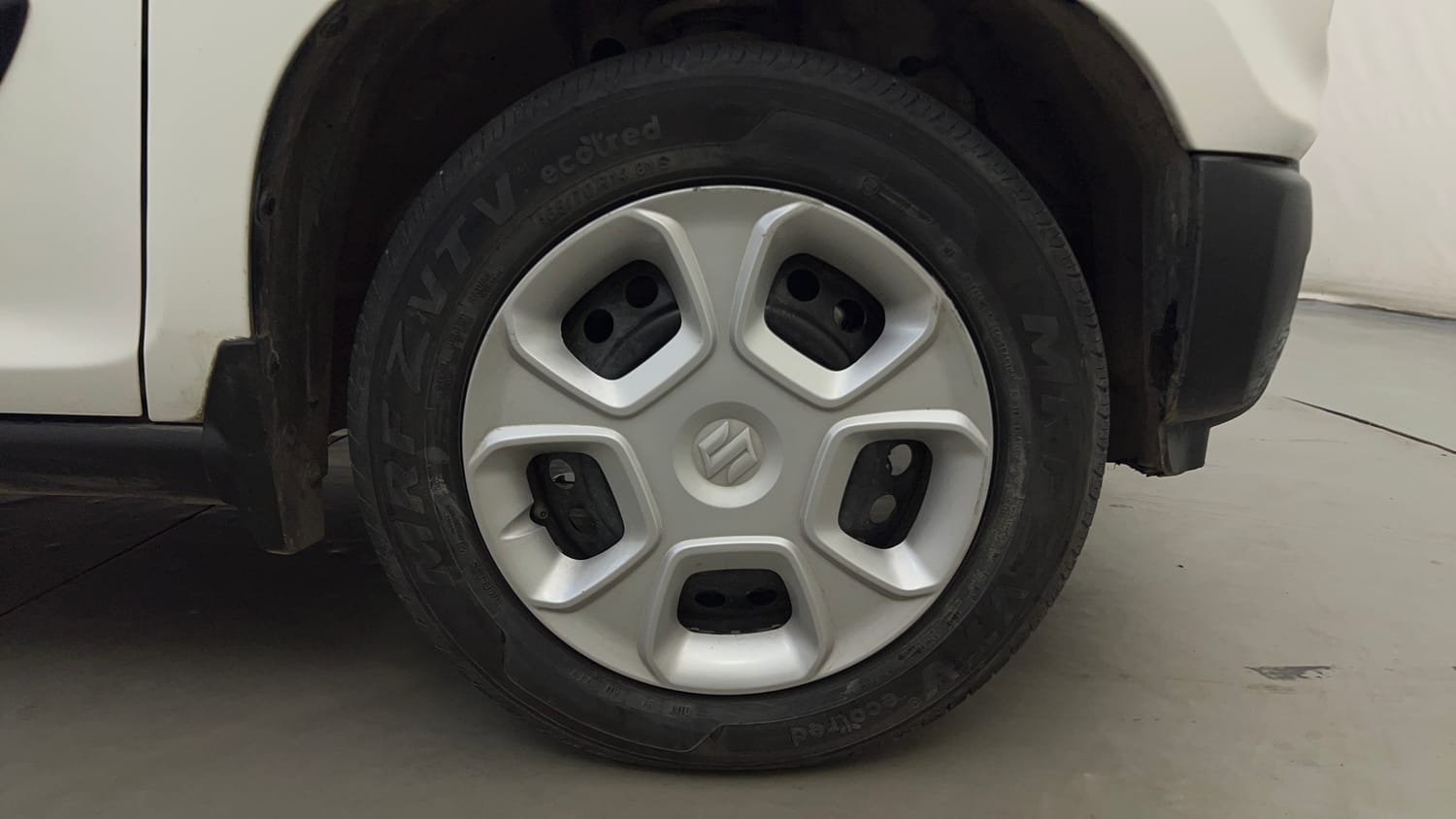 Used 2024 Maruti Suzuki S-Presso VXi Plus (O) AMT Petrol Automatic tyres RIGHT FRONT TYRE RIM VIEW