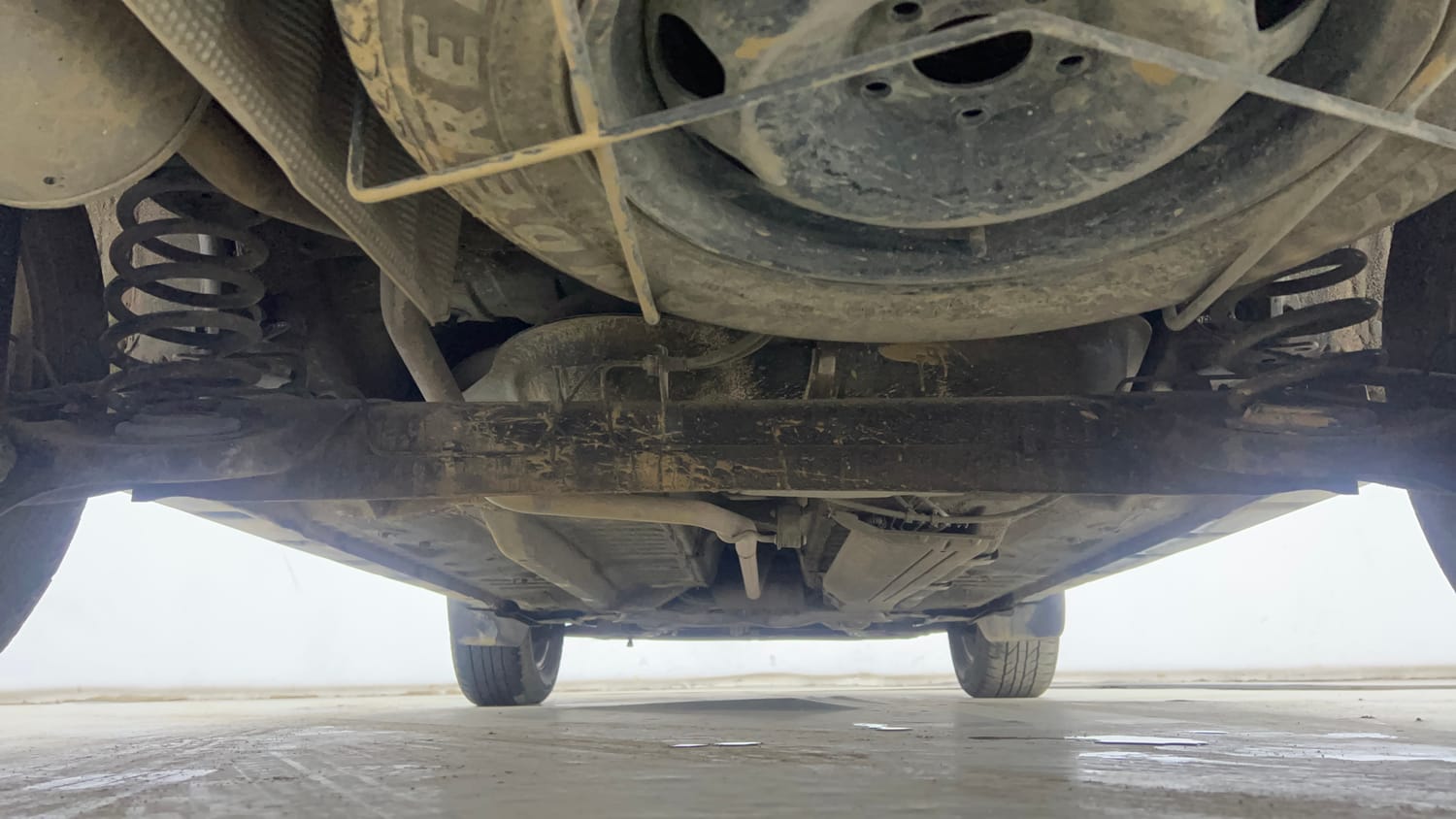 Used 2017 Renault Duster 85 PS RXS 4X2 MT Diesel Diesel Manual extra REAR UNDERBODY VIEW (TAKEN FROM REAR)