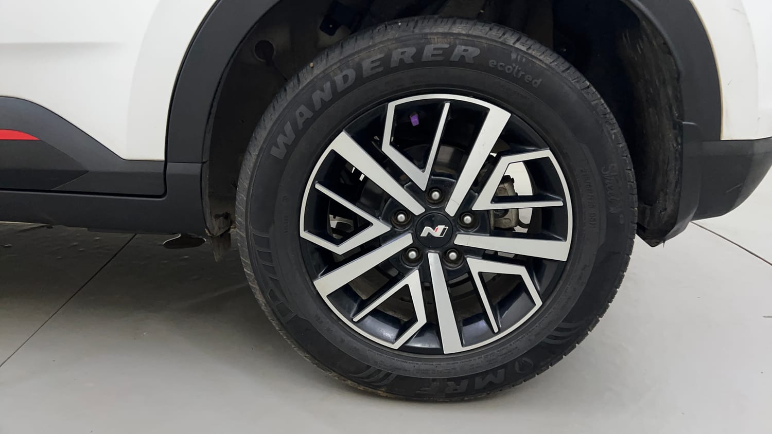 Used 2024 Hyundai Venue N-Line N8 DCT Petrol Automatic tyres LEFT REAR TYRE RIM VIEW