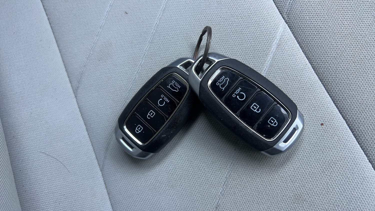 Used 2024 Hyundai New i20 Asta (O) 1.2 IVT Petrol Automatic extra CAR KEY VIEW