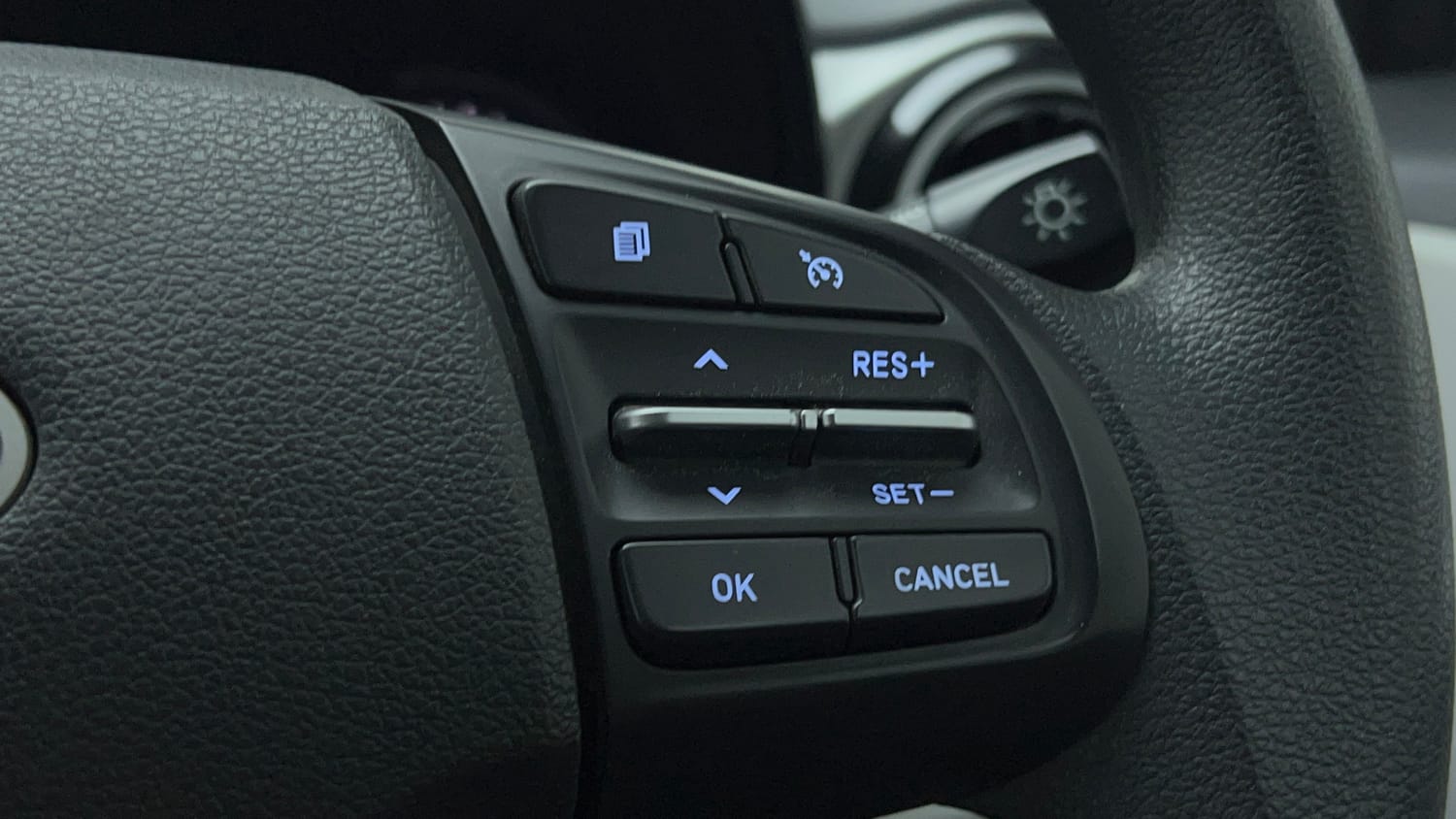 Used 2024 Hyundai Grand i10 Nios Sportz 1.2 Kappa VTVT Petrol Manual top_features Cruise control