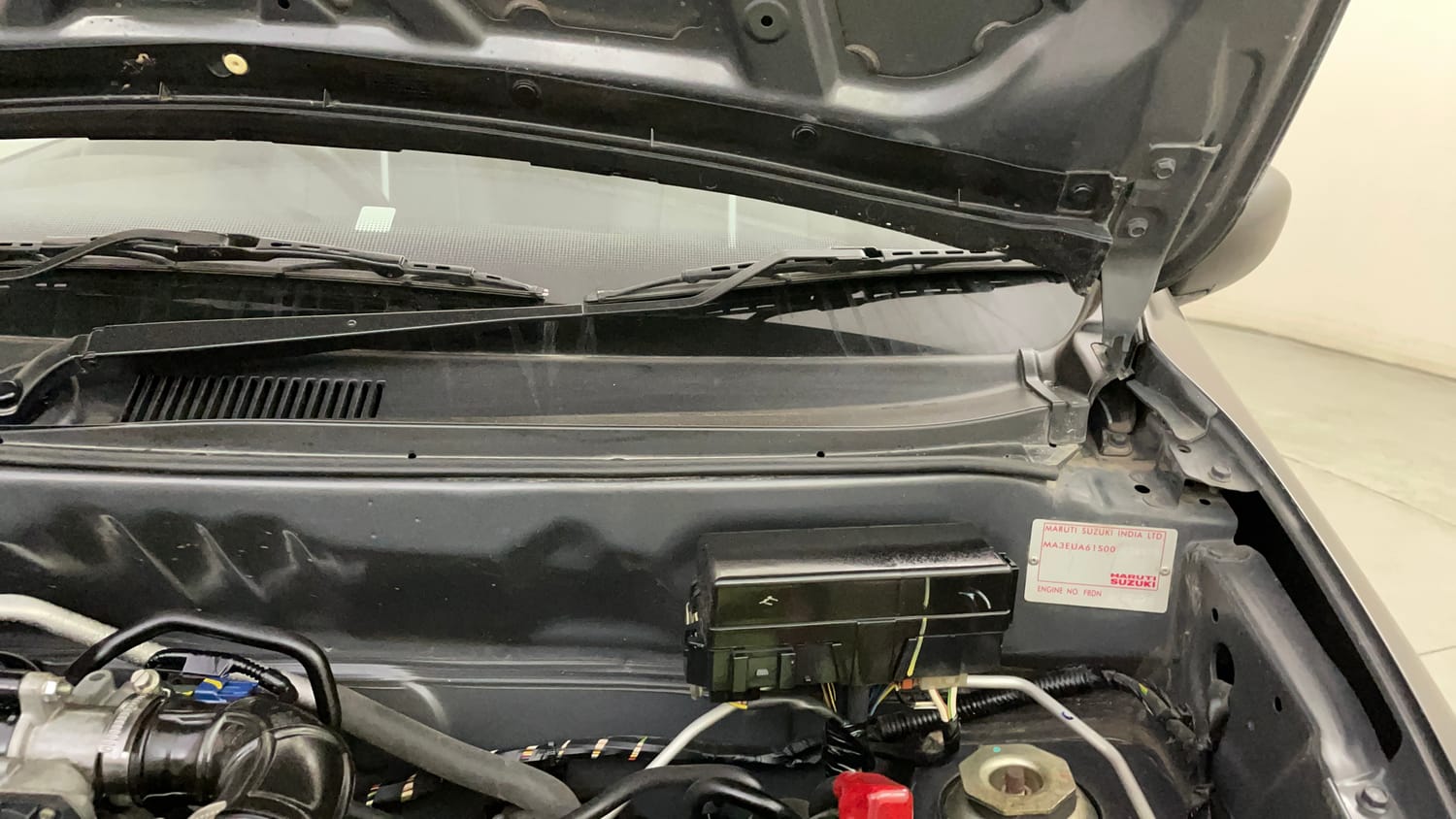 Used 2021 Maruti Suzuki Alto 800 Vxi Plus Petrol Manual engine ENGINE LEFT SIDE HINGE & APRON VIEW