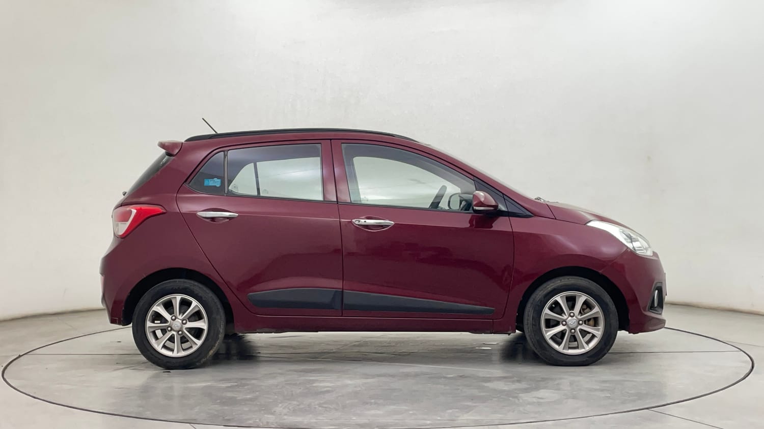 Used 2017 Hyundai Grand i10 Asta 1.2 Kappa VTVT Petrol Manual exterior RIGHT SIDE VIEW