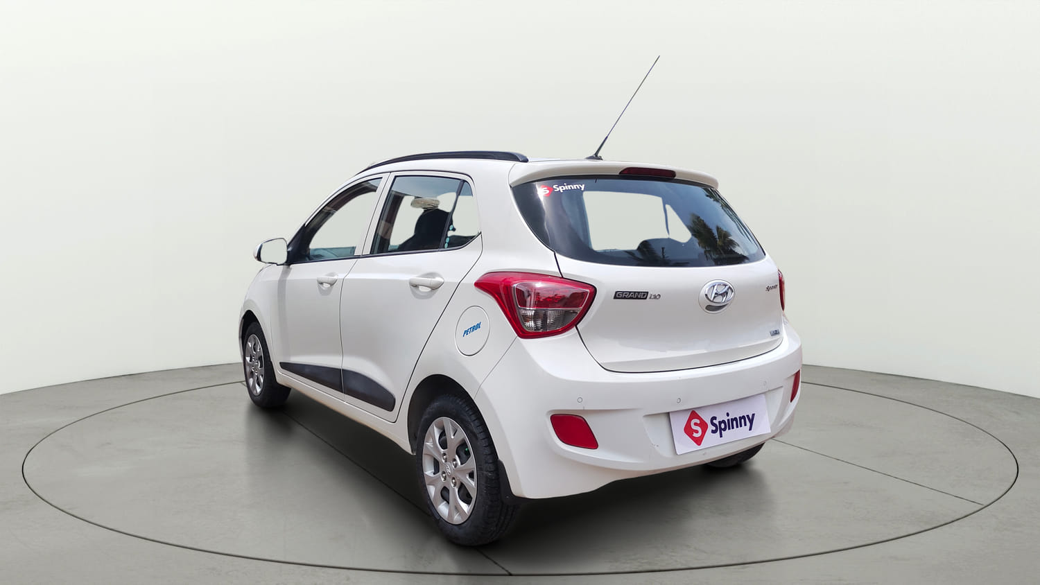 Used 2016 Hyundai Grand i10 Sportz 1.2 Kappa VTVT Petrol Manual exterior LEFT REAR CORNER VIEW
