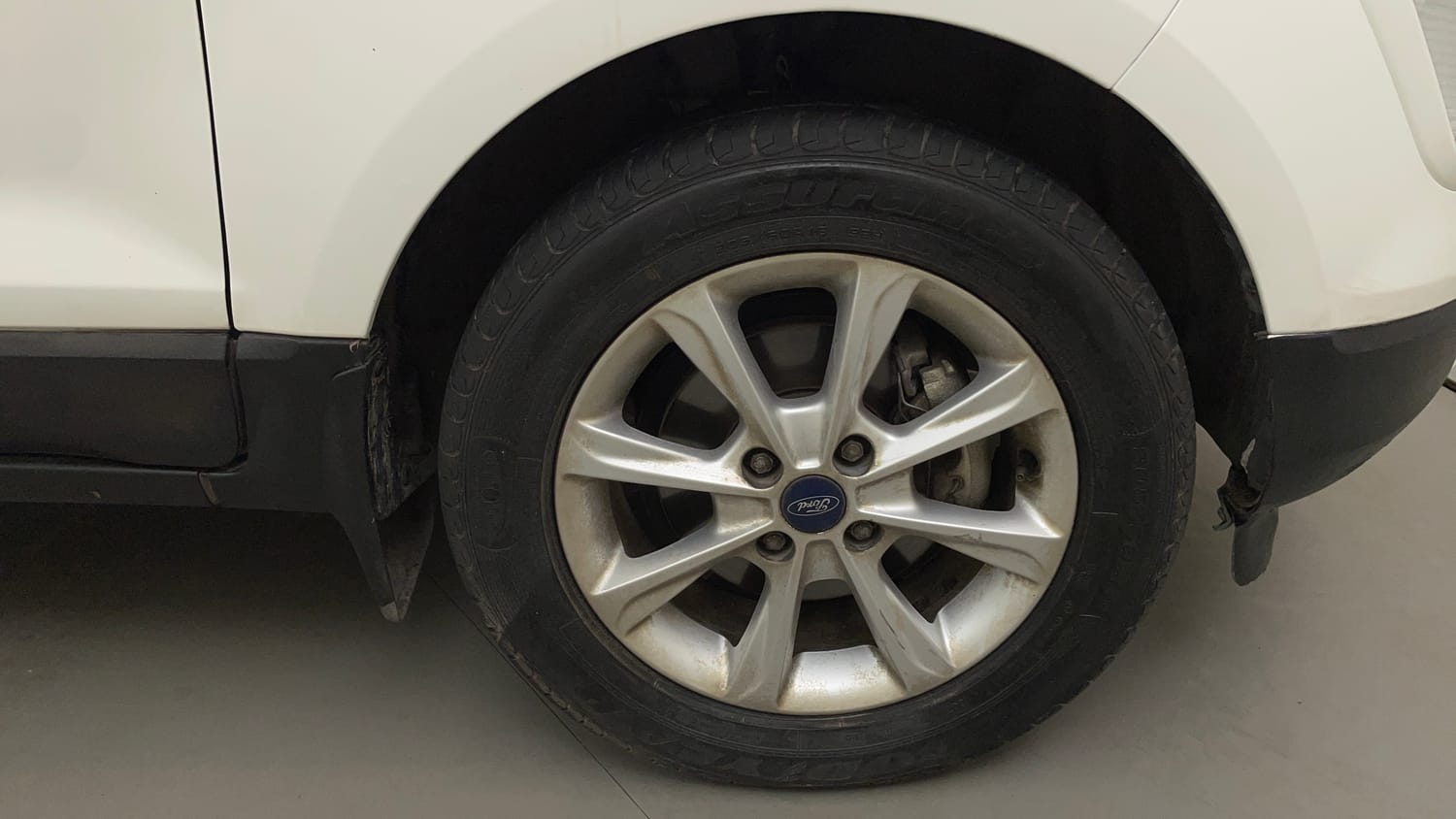 Used 2018 Ford EcoSport Titanium 1.5L Ti-VCT Petrol Manual tyres RIGHT FRONT TYRE RIM VIEW