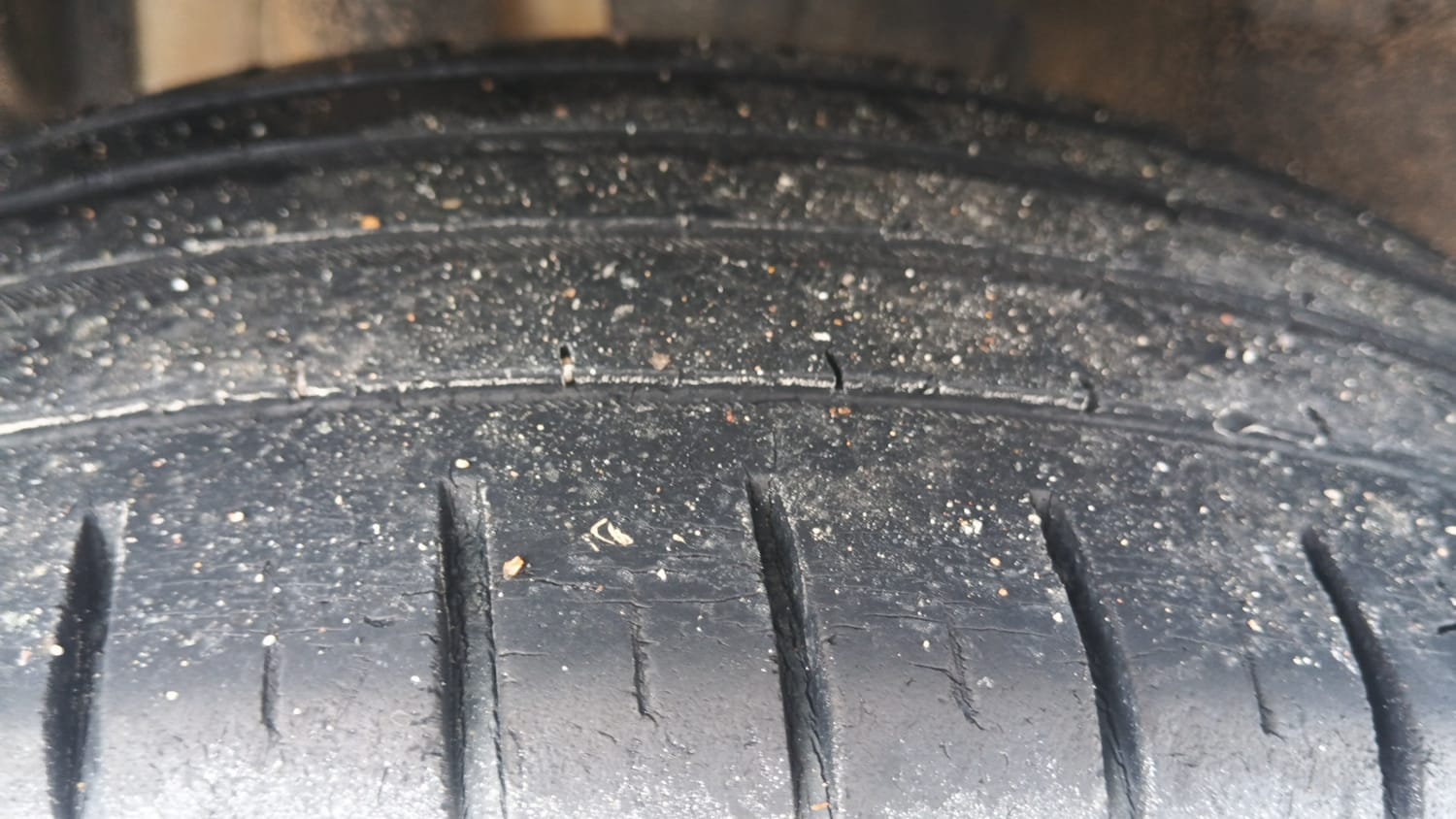 Used 2020 Maruti Suzuki Swift ZXi Petrol Manual tyres RIGHT REAR TYRE TREAD VIEW