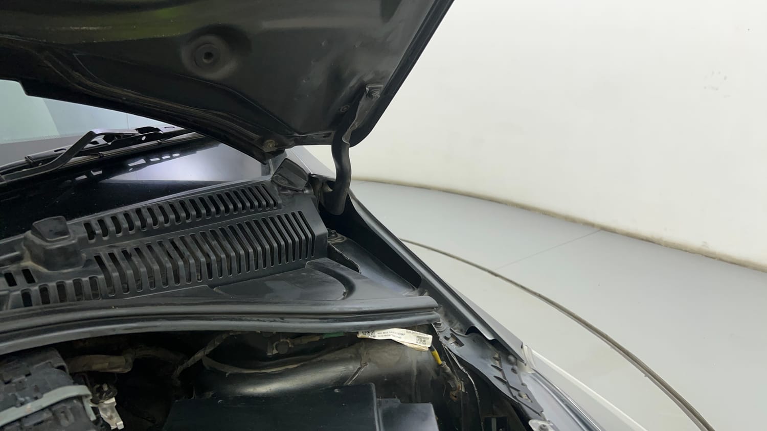 Used 2022 Tata Tigor XZ CNG Cng Manual engine ENGINE LEFT SIDE HINGE & APRON VIEW