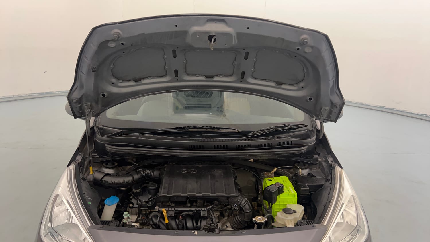 Used 2017 Hyundai Grand i10 Magna 1.2 Kappa VTVT Petrol Manual engine ENGINE & BONNET OPEN FRONT VIEW