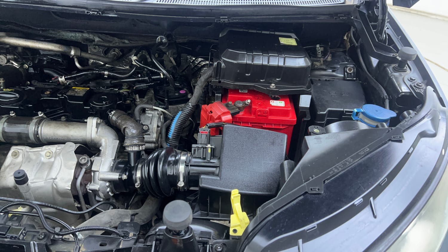 Used 2016 Ford EcoSport Titanium+ 1.5L TDCi Diesel Manual engine ENGINE LEFT SIDE VIEW