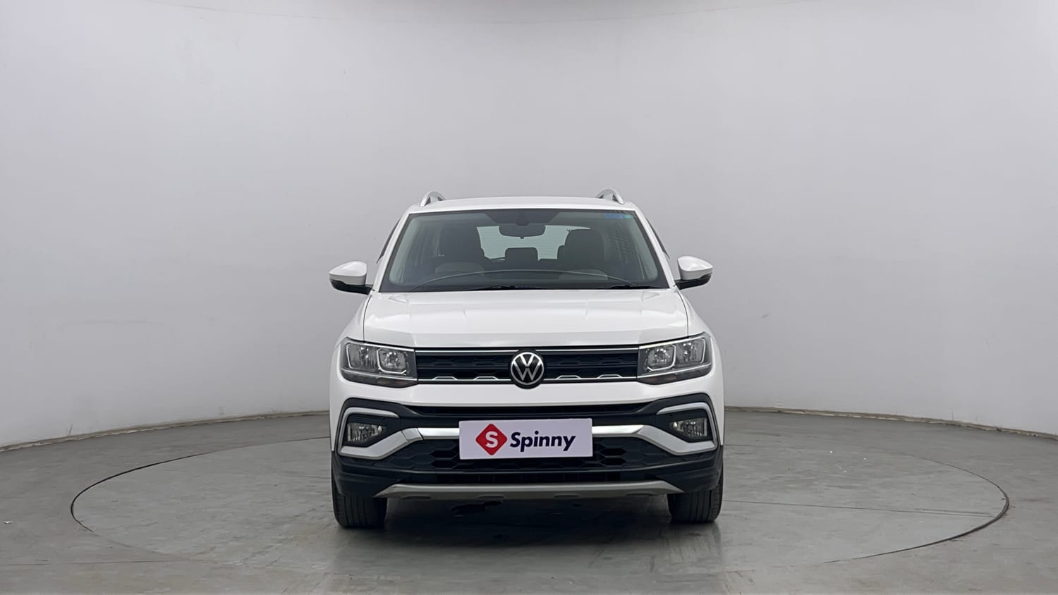 Used 2024 Volkswagen Taigun Highline 1.0 TSI MT Petrol Manual exterior FRONT VIEW