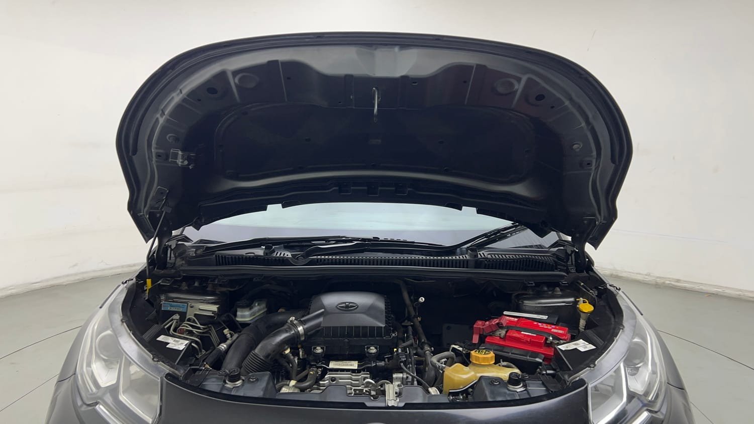 Used 2020 Tata Nexon XZA Plus (O) Dual Tone Petrol Automatic engine ENGINE & BONNET OPEN FRONT VIEW