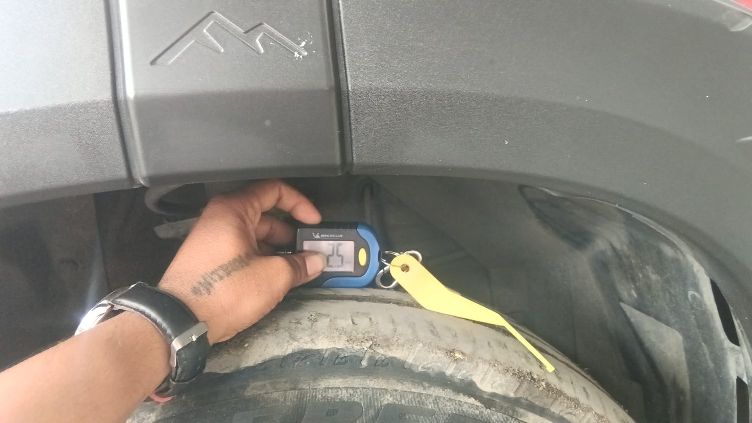 Used 2022 Maruti Suzuki Brezza ZXi Plus Petrol Manual tyres RIGHT FRONT TYRE TREAD VIEW