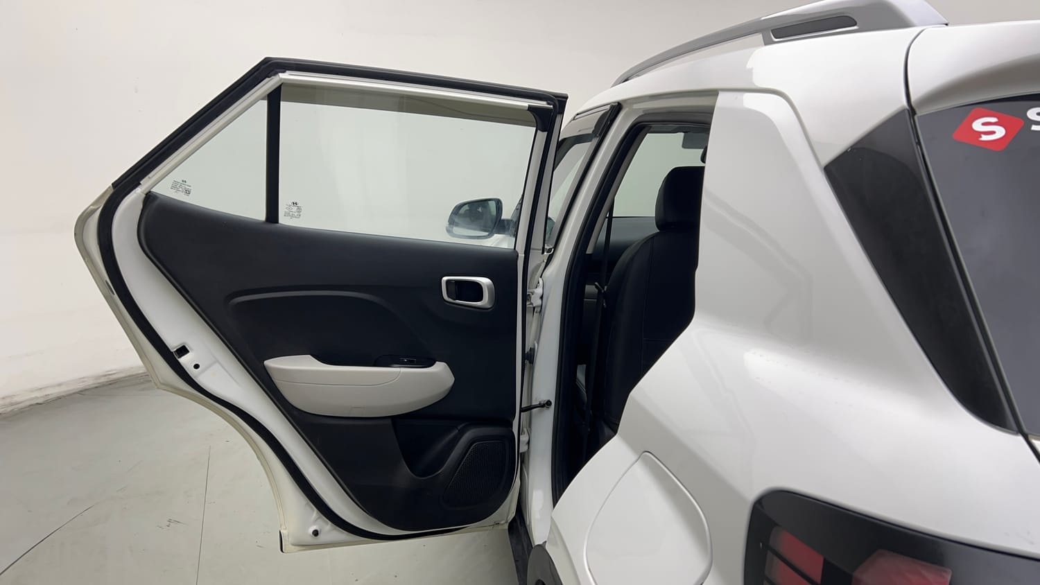 Used 2022 Hyundai Venue SX 1.2 Petrol Petrol Manual interior LEFT REAR DOOR OPEN VIEW