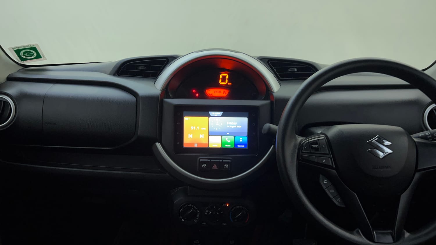 Used 2024 Maruti Suzuki S-Presso VXi Plus (O) AMT Petrol Automatic interior MUSIC SYSTEM & AC CONTROL VIEW