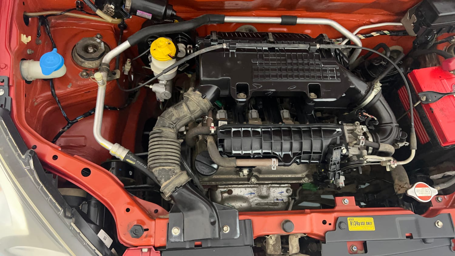 Used 2014 Maruti Suzuki Alto 800 Lxi Petrol Manual engine ENGINE RIGHT SIDE VIEW