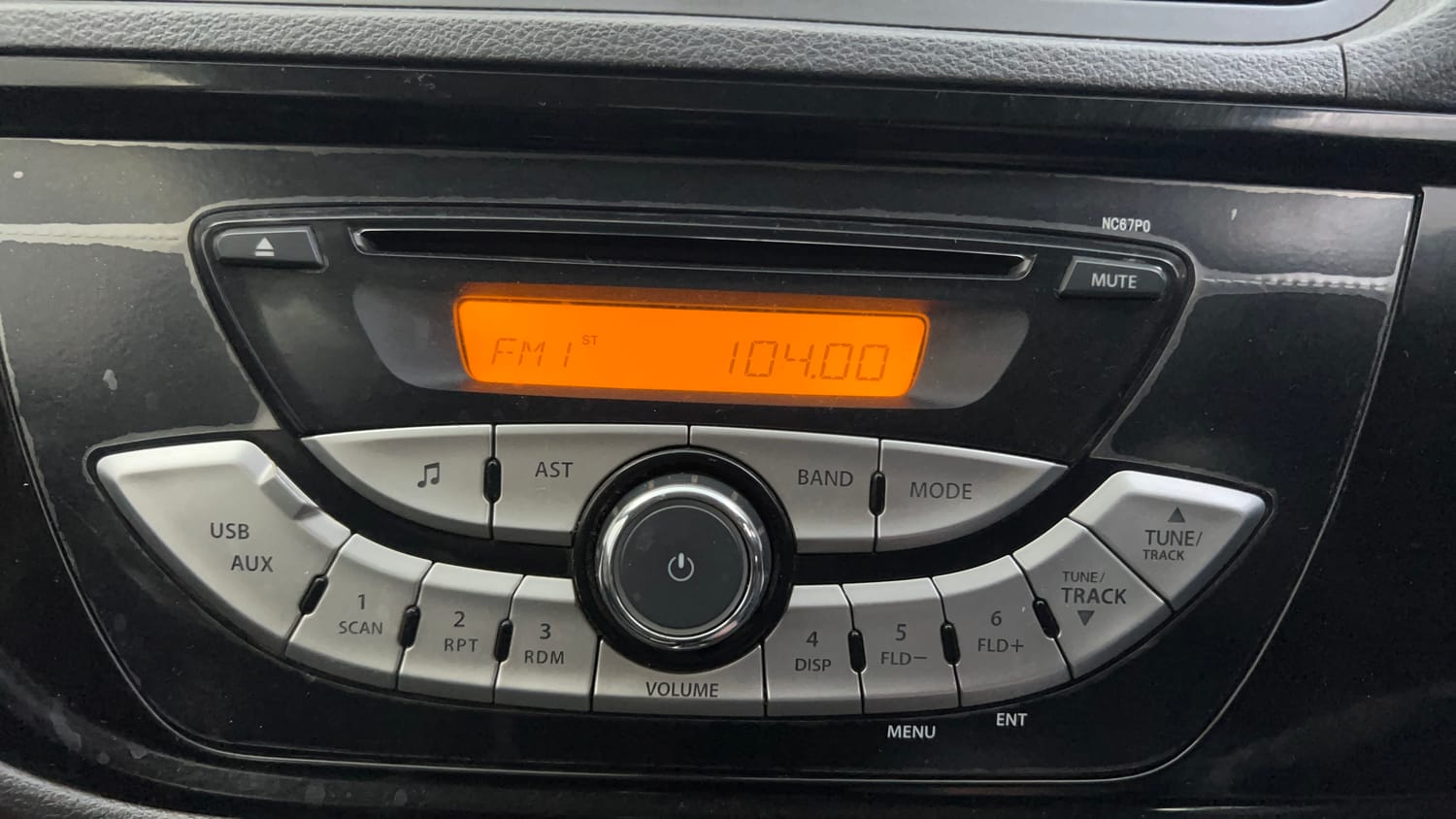 Used 2018 Maruti Suzuki Alto K10 LXi Petrol Manual top_features Integrated (in-dash) music system