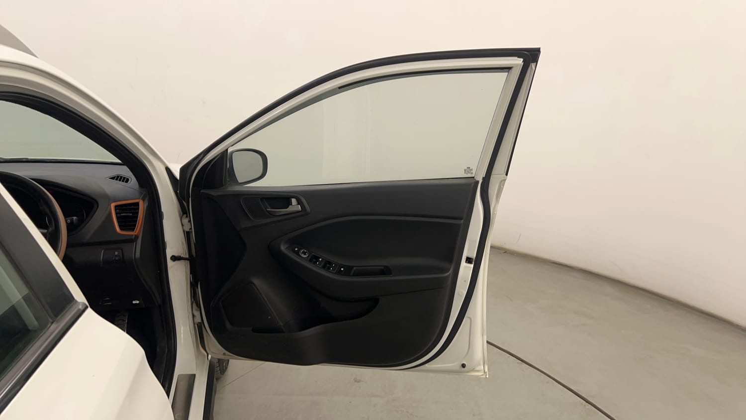 Used 2017 Hyundai i20 Active 1.2 S Petrol Manual interior RIGHT FRONT DOOR OPEN VIEW