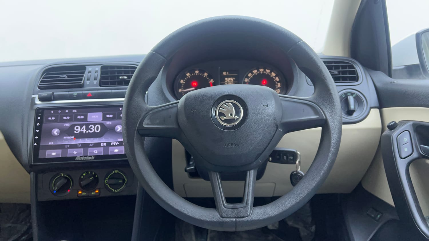 Used 2019 Skoda Rapid Active 1.6 MPI Petrol Manual interior STEERING VIEW
