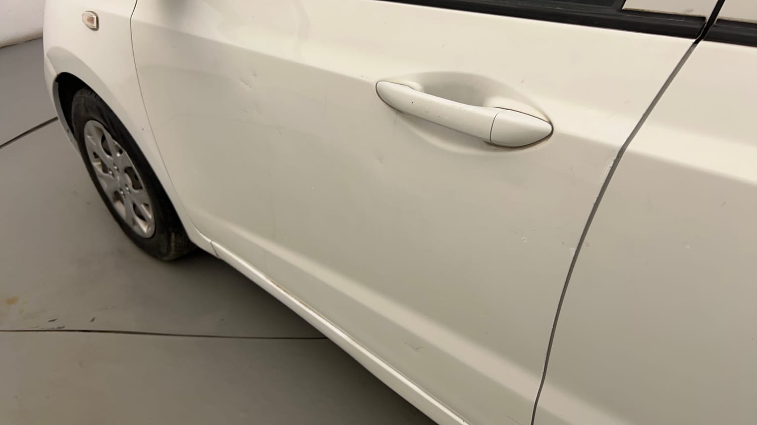Used 2016 Hyundai Grand i10 Magna AT 1.2 Kappa VTVT Petrol Automatic dents MINOR DENT