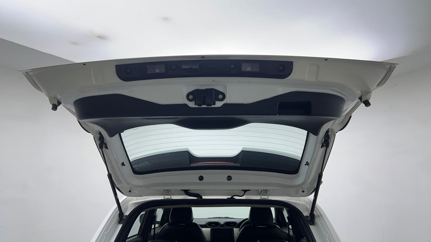Used 2023 Nissan Magnite XL Petrol Manual interior DICKY DOOR OPEN VIEW