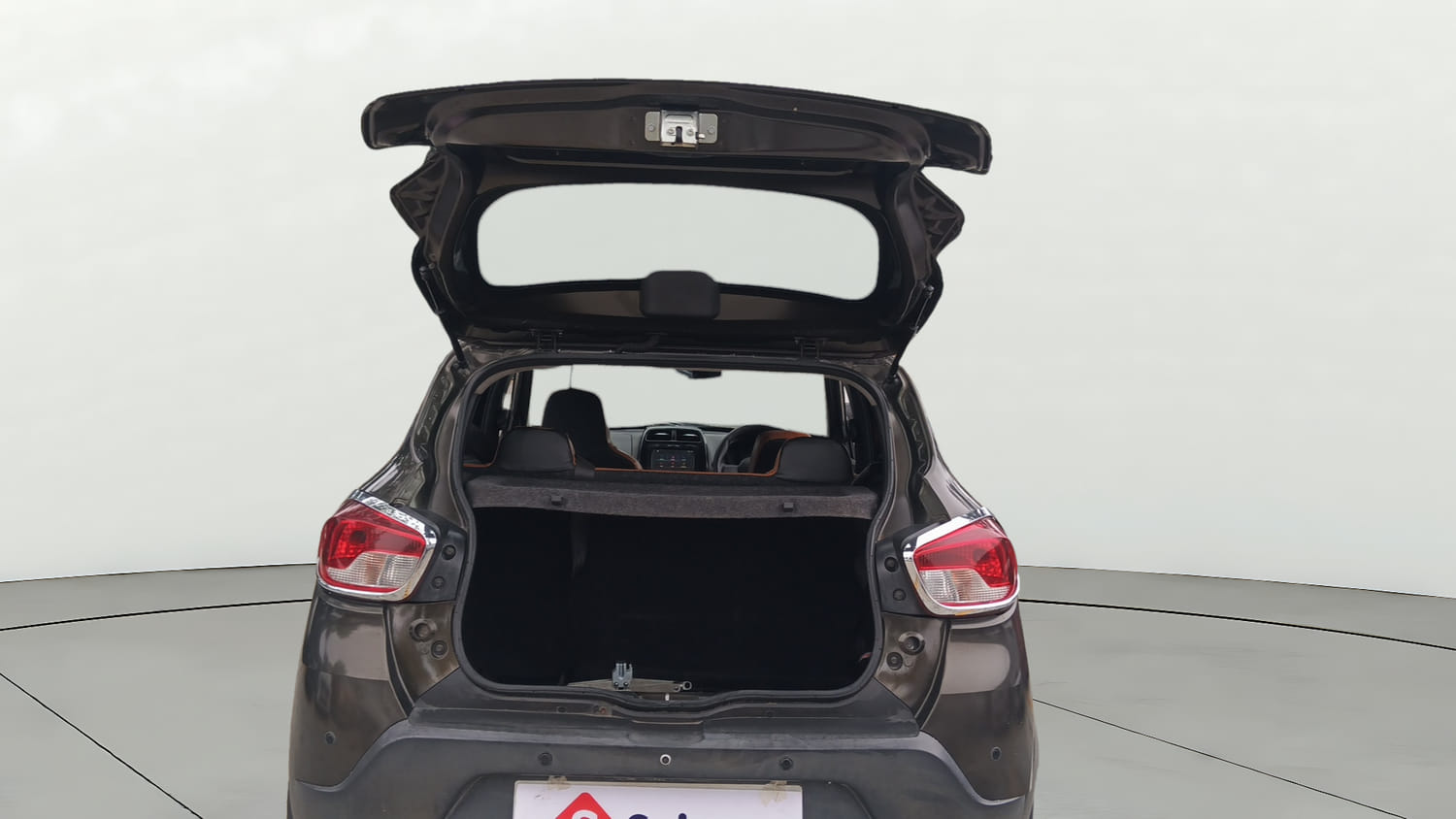 Used 2017 Renault Kwid 1.0 RXT Petrol Manual interior DICKY DOOR OPEN VIEW