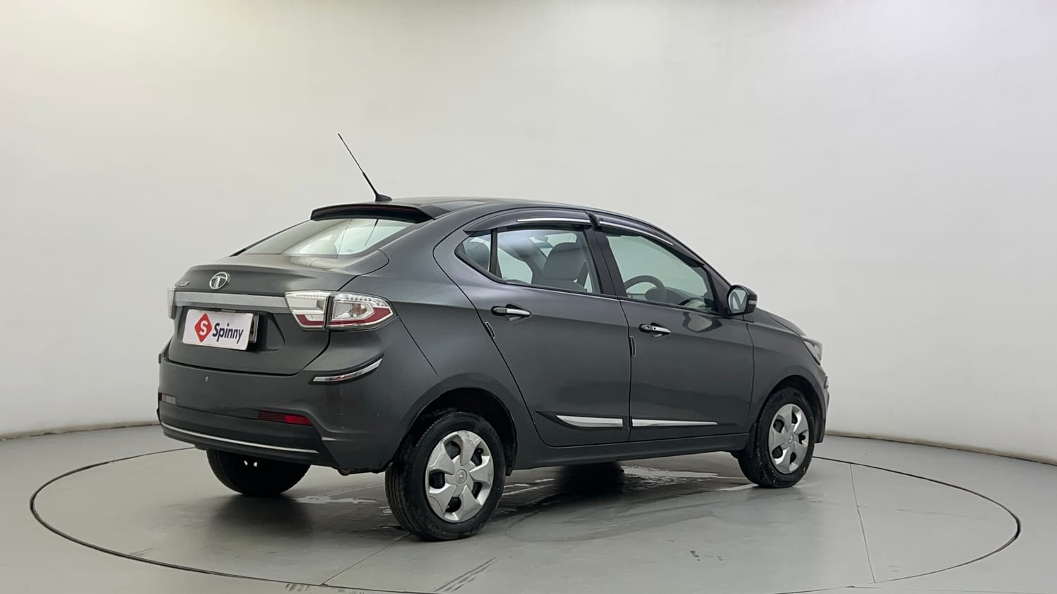 Used 2022 Tata Tigor XZ CNG Cng Manual exterior RIGHT REAR CORNER VIEW