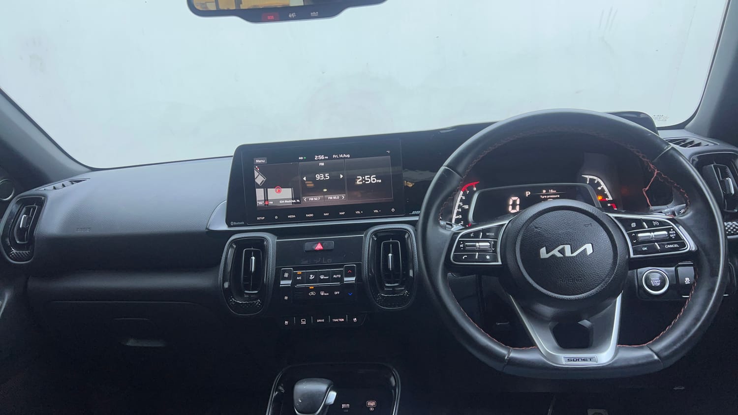 Used 2022 Kia Sonet Anniversary Edition 1.0 DCT Petrol Automatic interior DASHBOARD VIEW
