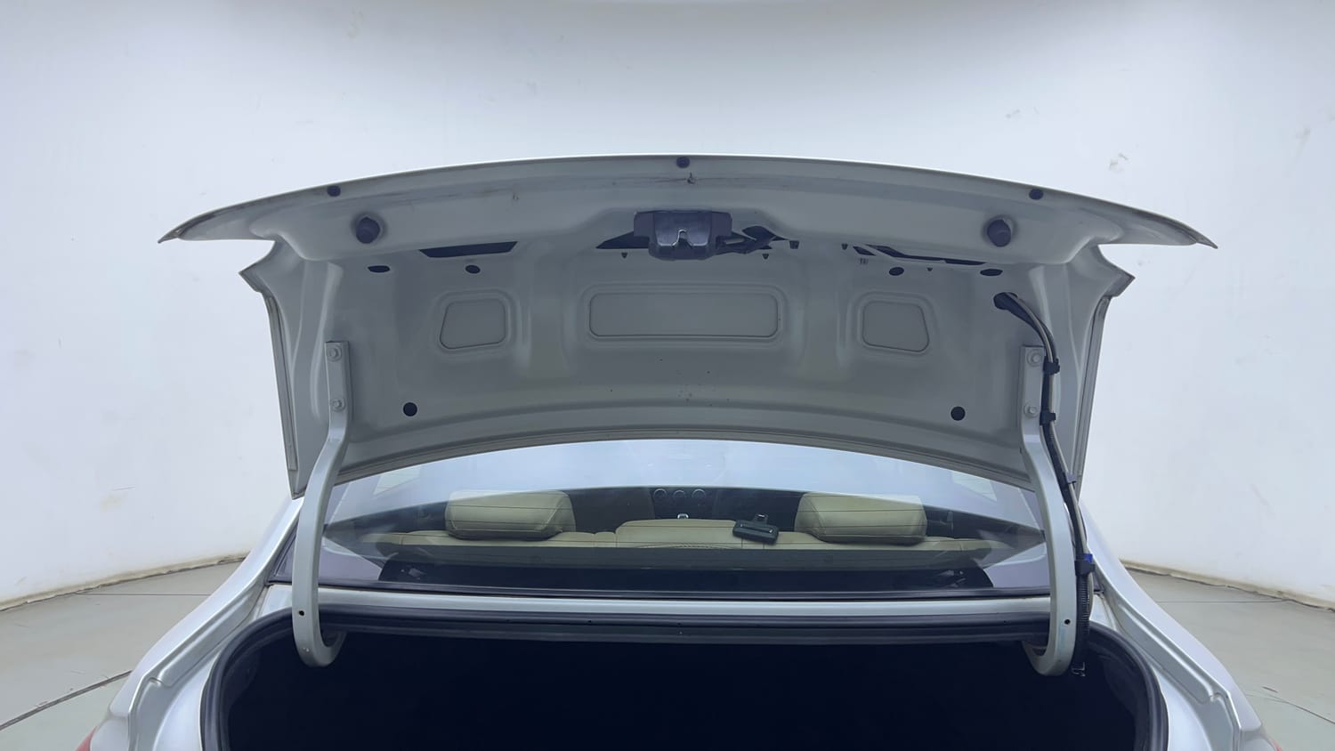 Used 2015 Hyundai Xcent S 1.2 (O) Petrol Manual interior DICKY DOOR OPEN VIEW