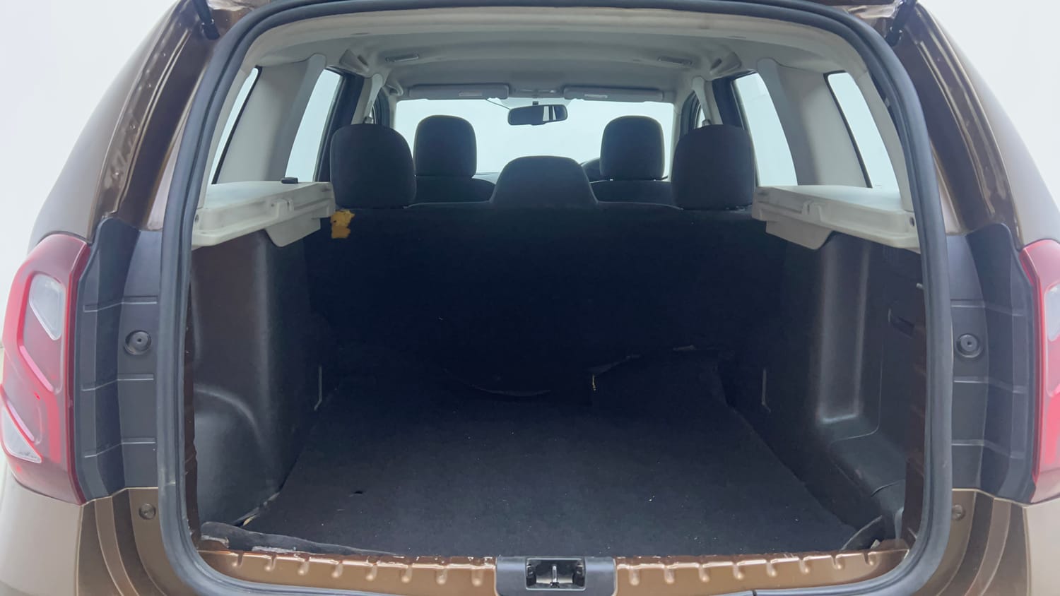 Used 2017 Renault Duster 85 PS RXS 4X2 MT Diesel Diesel Manual interior DICKY INSIDE VIEW